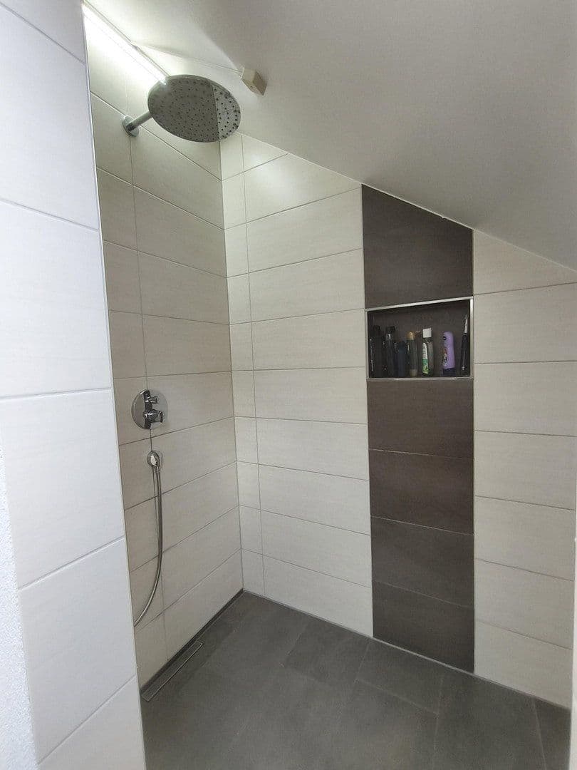 Prodej domu 197 m², pozemek 785 m², Albstadt, Bádensko-Württembersko Prodej domu 197 m², pozemek 785 m², Albstadt, Bádensko-Württembersko