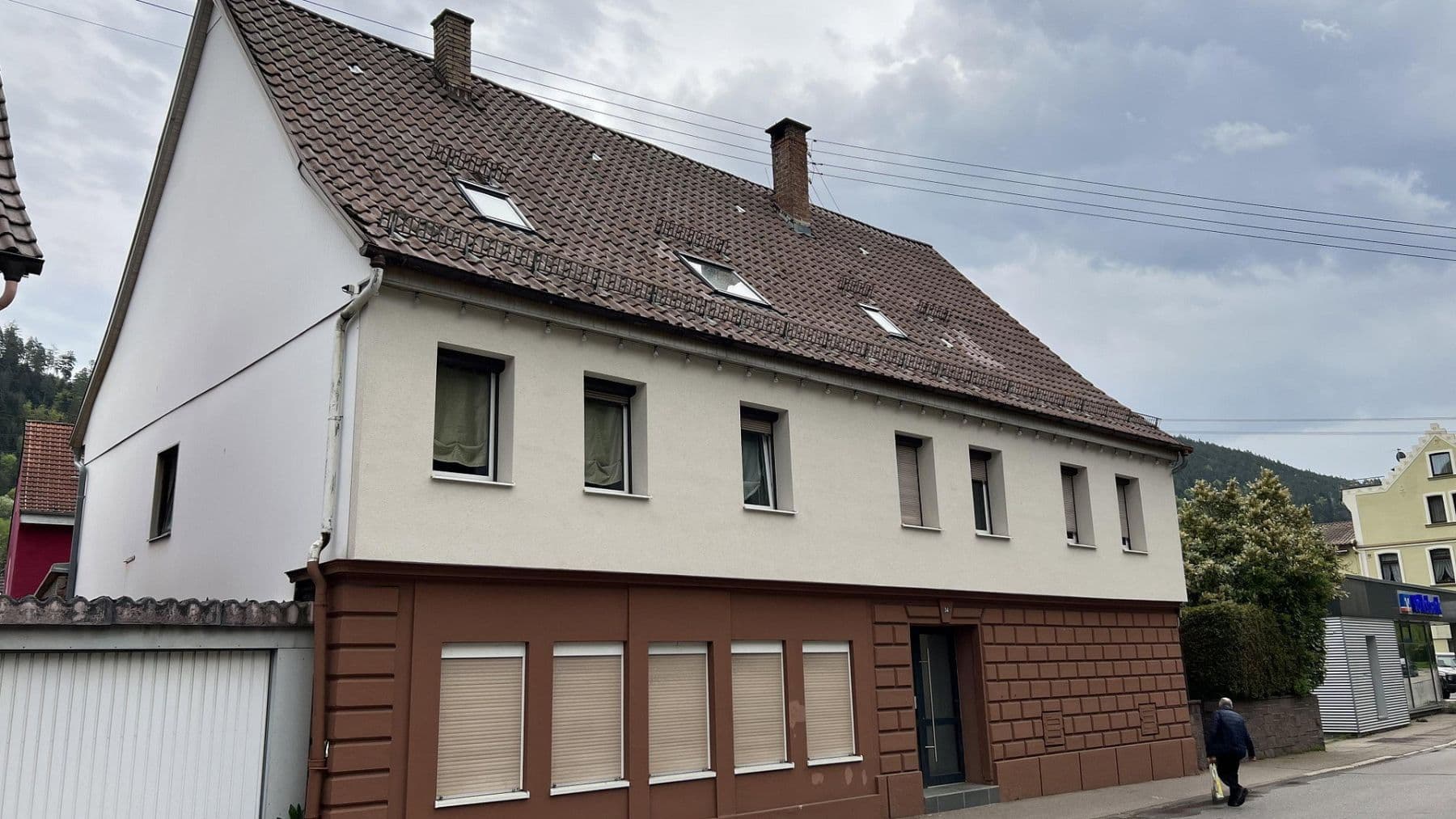 Pronájem bytu 3+1 100 m², Hauptstraße, Bad Wildbad, Bádensko-Württembersko Pronájem bytu 3+1 100 m², Hauptstraße, Bad Wildbad, Bádensko-Württembersko