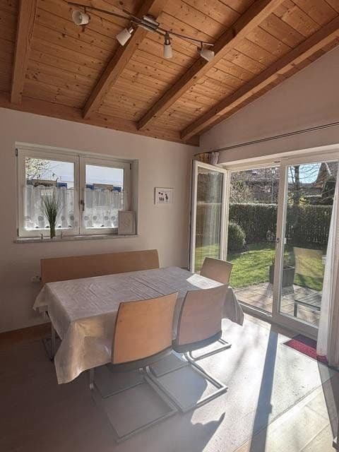 Prodej domu 140 m², pozemek 365 m², Höhenkirchen-Siegertsbrunn, Bavorsko Prodej domu 140 m², pozemek 365 m², Höhenkirchen-Siegertsbrunn, Bavorsko