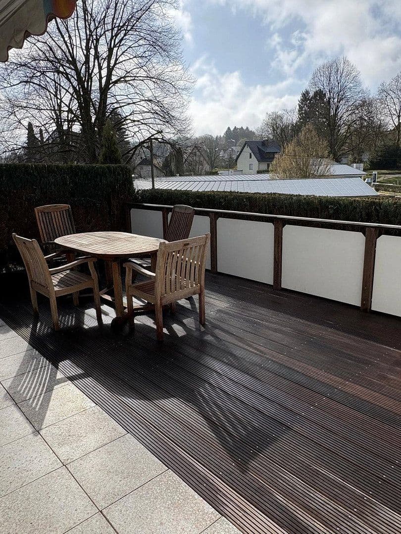 Prodej bytu 3+1 85 m², Oelkerstraße 18, Bielefeld, Severní Porýní-Vestfálsko Prodej bytu 3+1 85 m², Oelkerstraße 18, Bielefeld, Severní Porýní-Vestfálsko