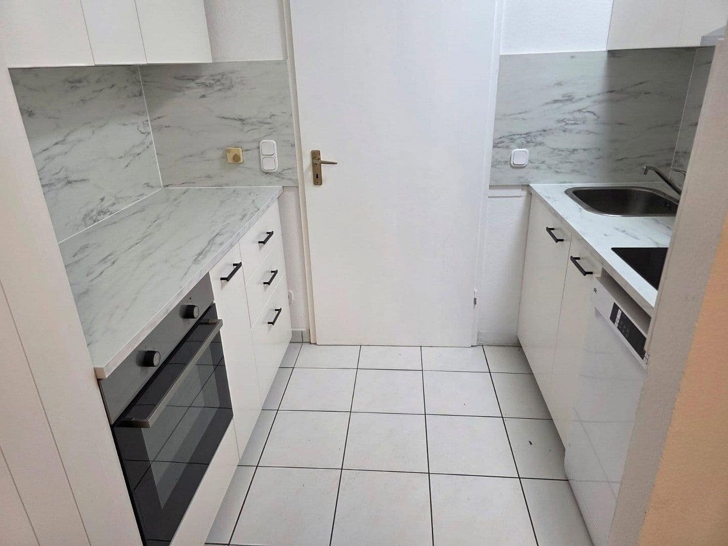 Pronájem bytu 1+1 39 m², Taunusstraße 7, Kelkheim (Taunus), Hessen Pronájem bytu 1+1 39 m², Taunusstraße 7, Kelkheim (Taunus), Hessen