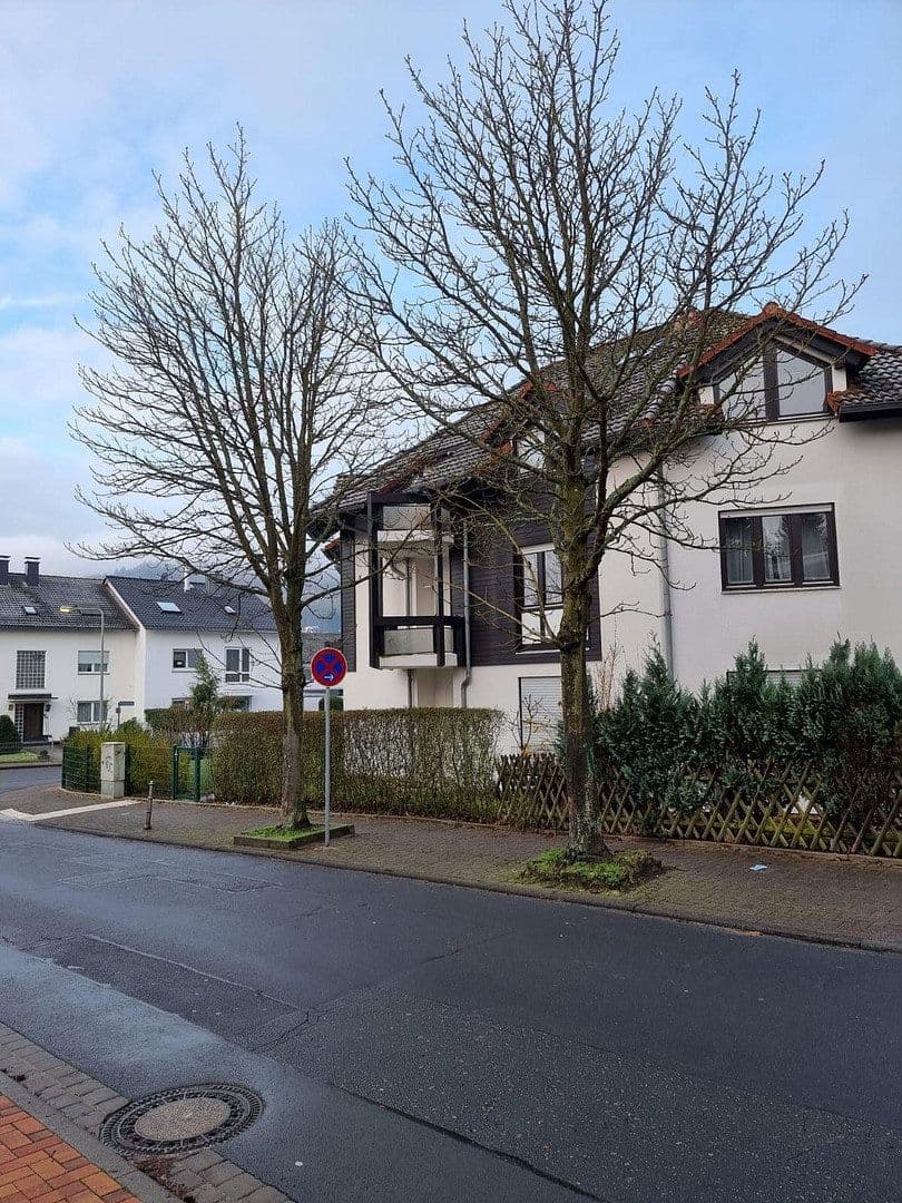 Pronájem bytu 1+1 39 m², Taunusstraße 7, Kelkheim (Taunus), Hessen Pronájem bytu 1+1 39 m², Taunusstraße 7, Kelkheim (Taunus), Hessen