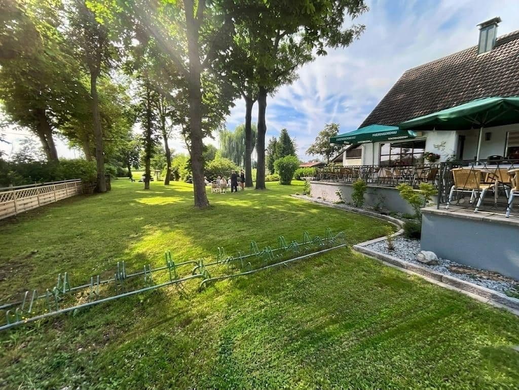 Prodej domu 276 m², pozemek 8.651 m², Ilmklause 1, Münchsmünster, Bavorsko Prodej domu 276 m², pozemek 8.651 m², Ilmklause 1, Münchsmünster, Bavorsko