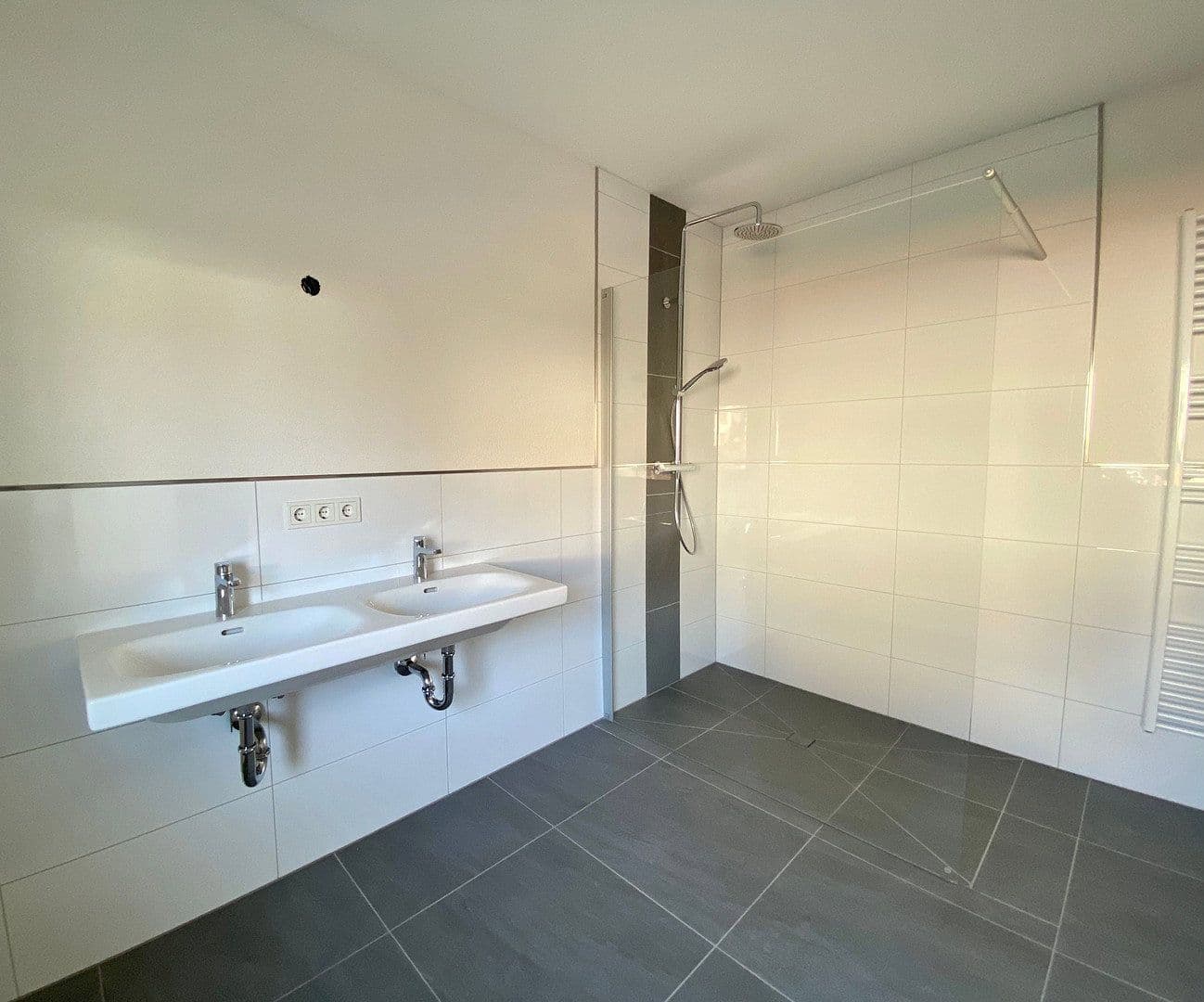 Pronájem bytu 4+1 105 m², Püttlingen, Země Sársko Pronájem bytu 4+1 105 m², Püttlingen, Země Sársko