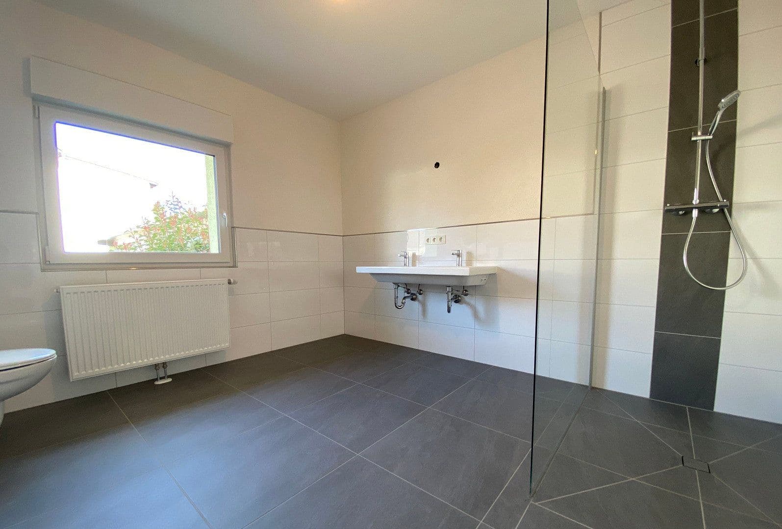 Pronájem bytu 4+1 105 m², Püttlingen, Země Sársko Pronájem bytu 4+1 105 m², Püttlingen, Země Sársko