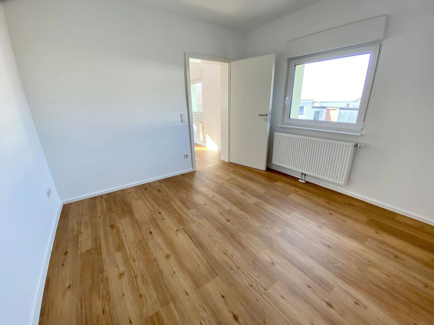 Pronájem bytu 4+1 105 m², Püttlingen, Země Sársko Pronájem bytu 4+1 105 m², Püttlingen, Země Sársko