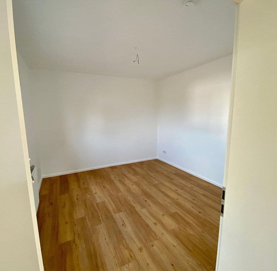 Pronájem bytu 4+1 105 m², Püttlingen, Země Sársko Pronájem bytu 4+1 105 m², Püttlingen, Země Sársko