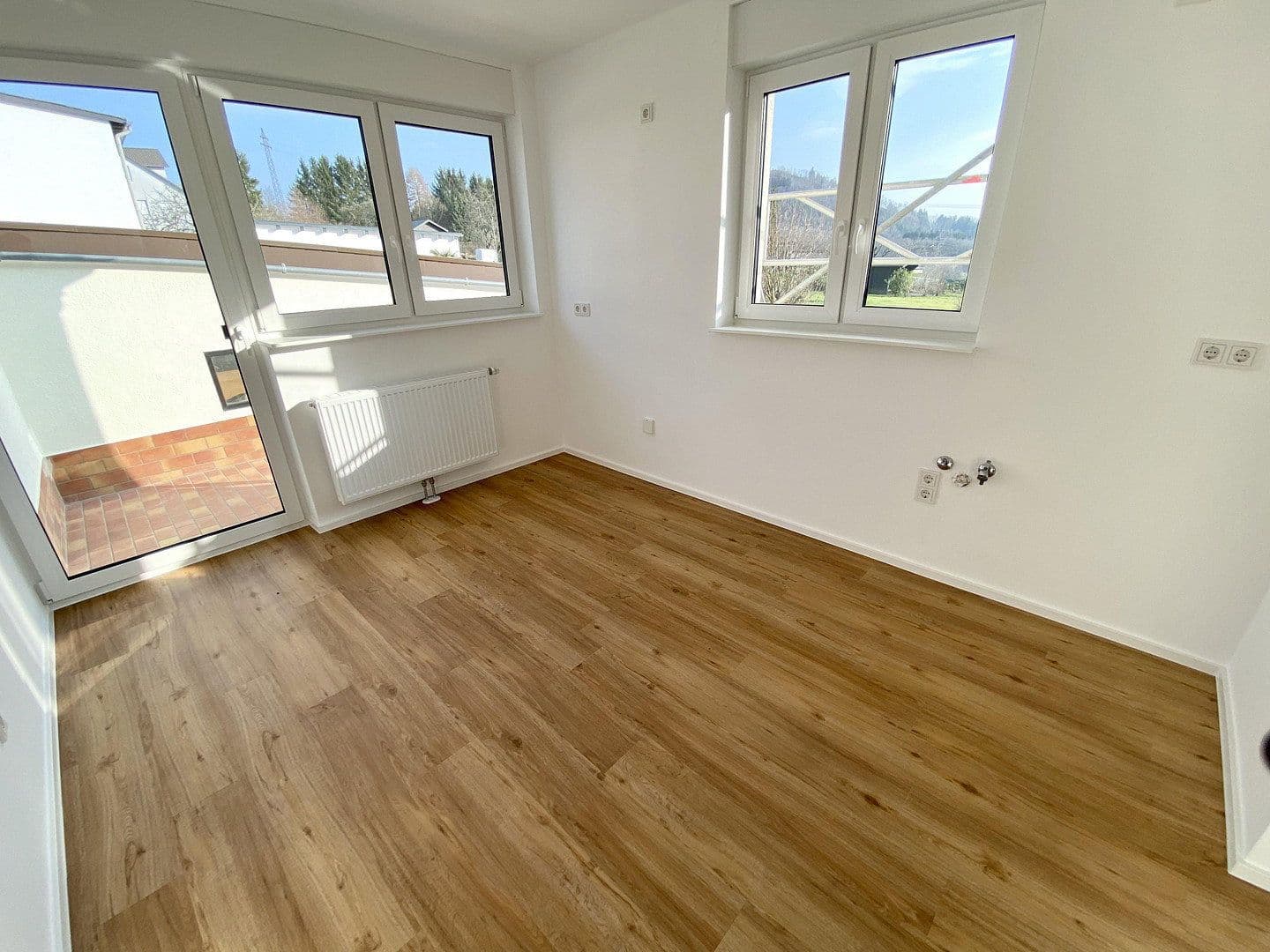 Pronájem bytu 4+1 105 m², Püttlingen, Země Sársko Pronájem bytu 4+1 105 m², Püttlingen, Země Sársko