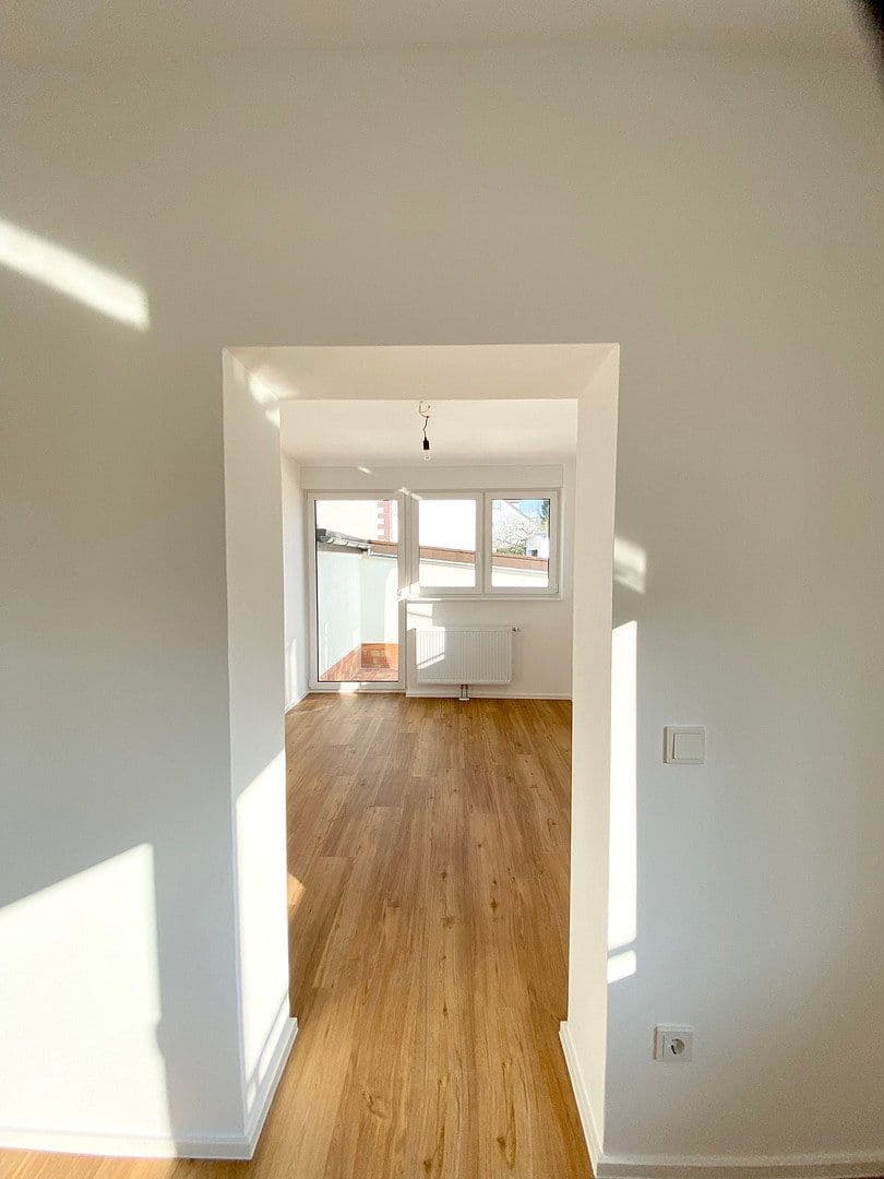 Pronájem bytu 4+1 105 m², Püttlingen, Země Sársko Pronájem bytu 4+1 105 m², Püttlingen, Země Sársko