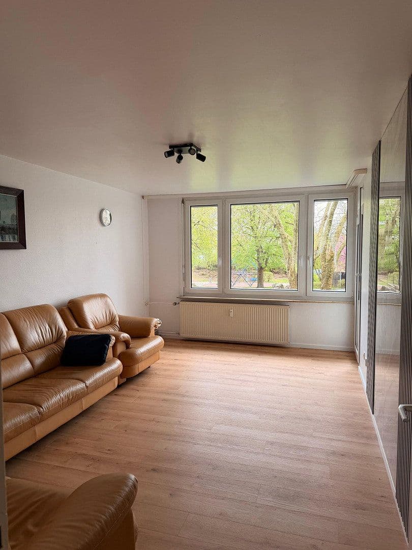 Pronájem bytu 4+kk 94 m², Moldaustr.8, Ludwigsburg, Bádensko-Württembersko Pronájem bytu 4+kk 94 m², Moldaustr.8, Ludwigsburg, Bádensko-Württembersko