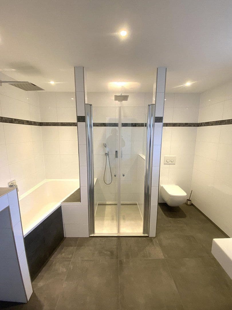 Prodej bytu 3+1 88 m², Haar, Bavorsko Prodej bytu 3+1 88 m², Haar, Bavorsko