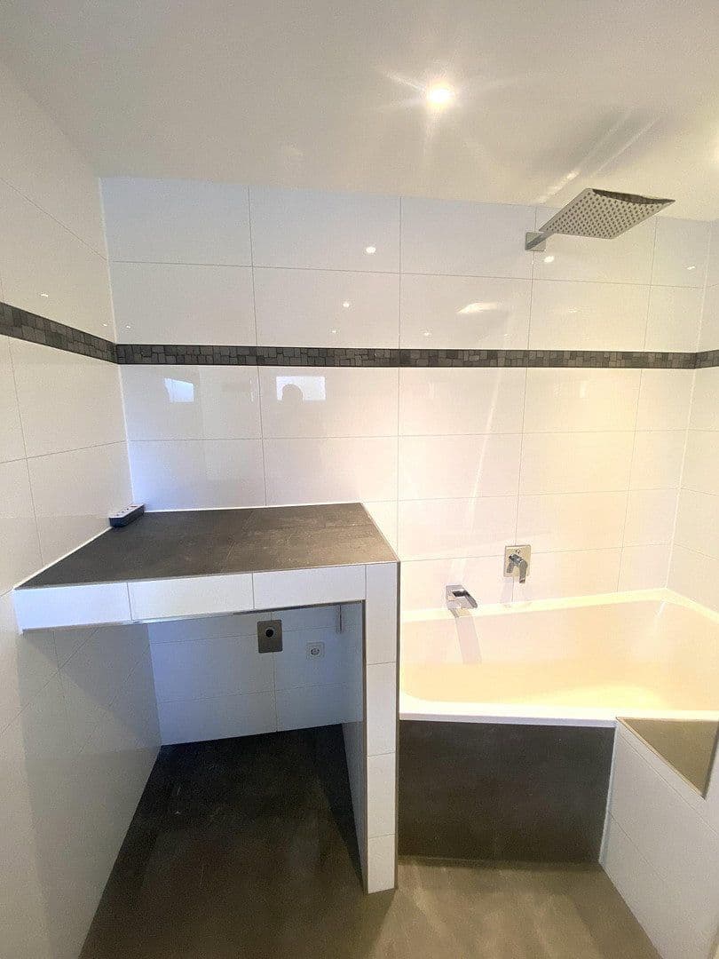 Prodej bytu 3+1 88 m², Haar, Bavorsko Prodej bytu 3+1 88 m², Haar, Bavorsko