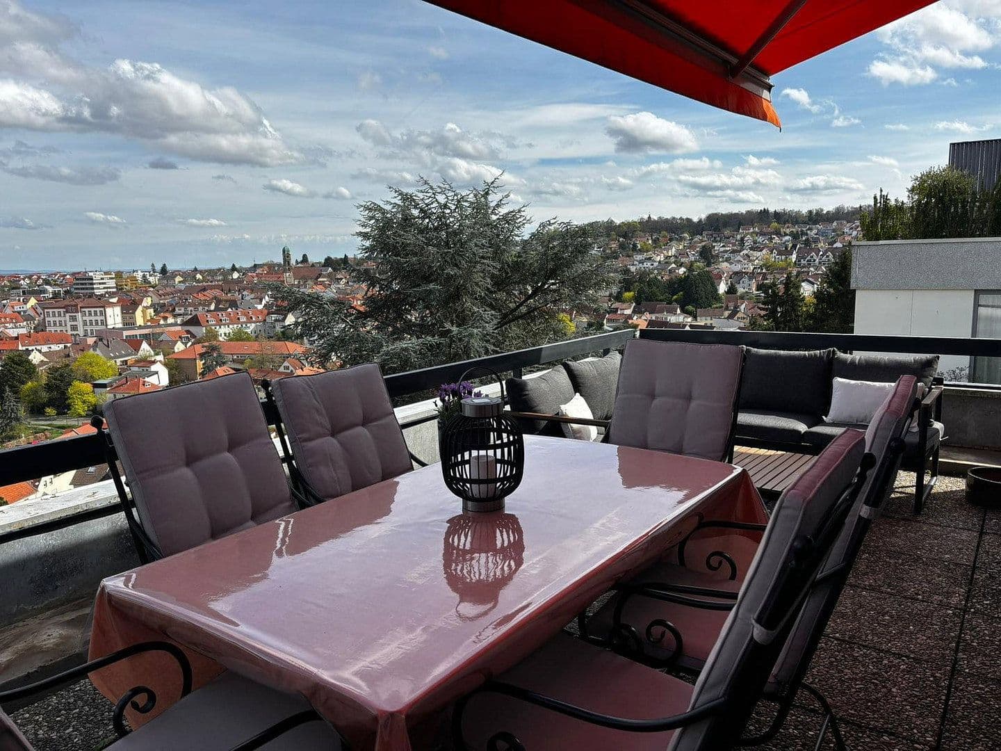 Prodej bytu 4+1 128 m², Bad Dürkheim, Porýní-Falc Prodej bytu 4+1 128 m², Bad Dürkheim, Porýní-Falc