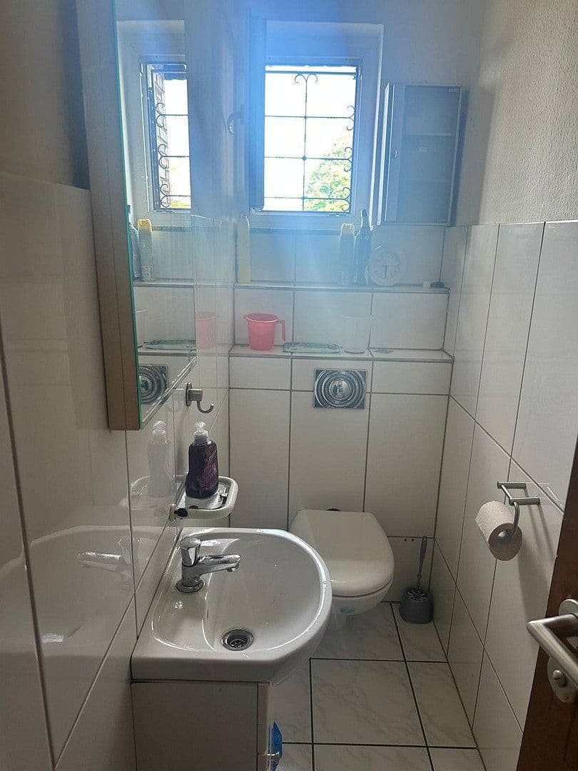 Prodej domu 220 m², pozemek 321 m², Kölner Straße 185, Frechen, Severní Porýní-Vestfálsko Prodej domu 220 m², pozemek 321 m², Kölner Straße 185, Frechen, Severní Porýní-Vestfálsko