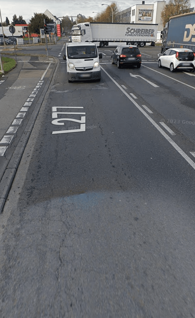 Prodej domu 220 m², pozemek 321 m², Kölner Straße 185, Frechen, Severní Porýní-Vestfálsko Prodej domu 220 m², pozemek 321 m², Kölner Straße 185, Frechen, Severní Porýní-Vestfálsko