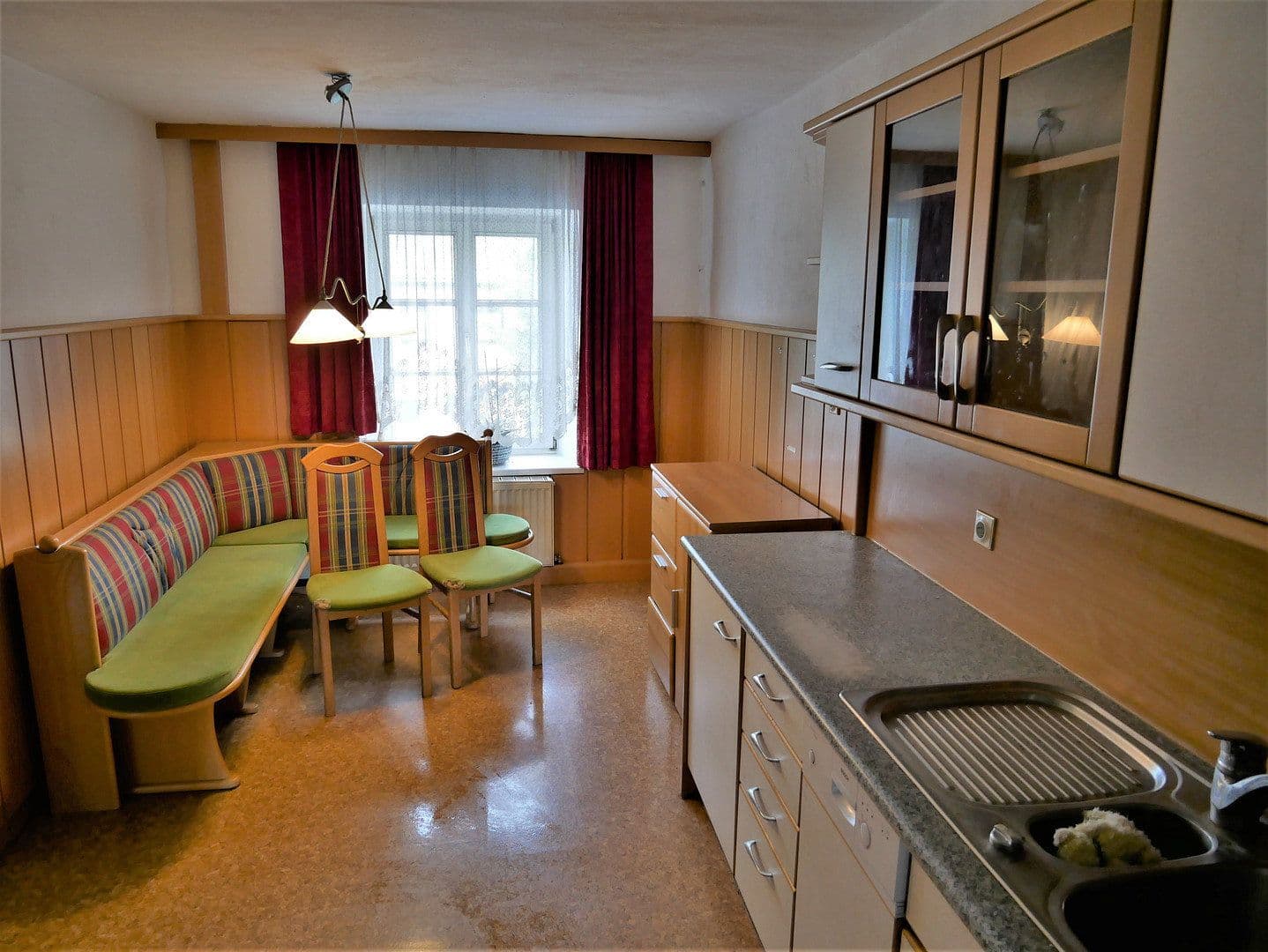 Prodej domu 390 m², pozemek 950 m², Hauptstraße 75, Frankenmarkt, Horní Rakousko Prodej domu 390 m², pozemek 950 m², Hauptstraße 75, Frankenmarkt, Horní Rakousko