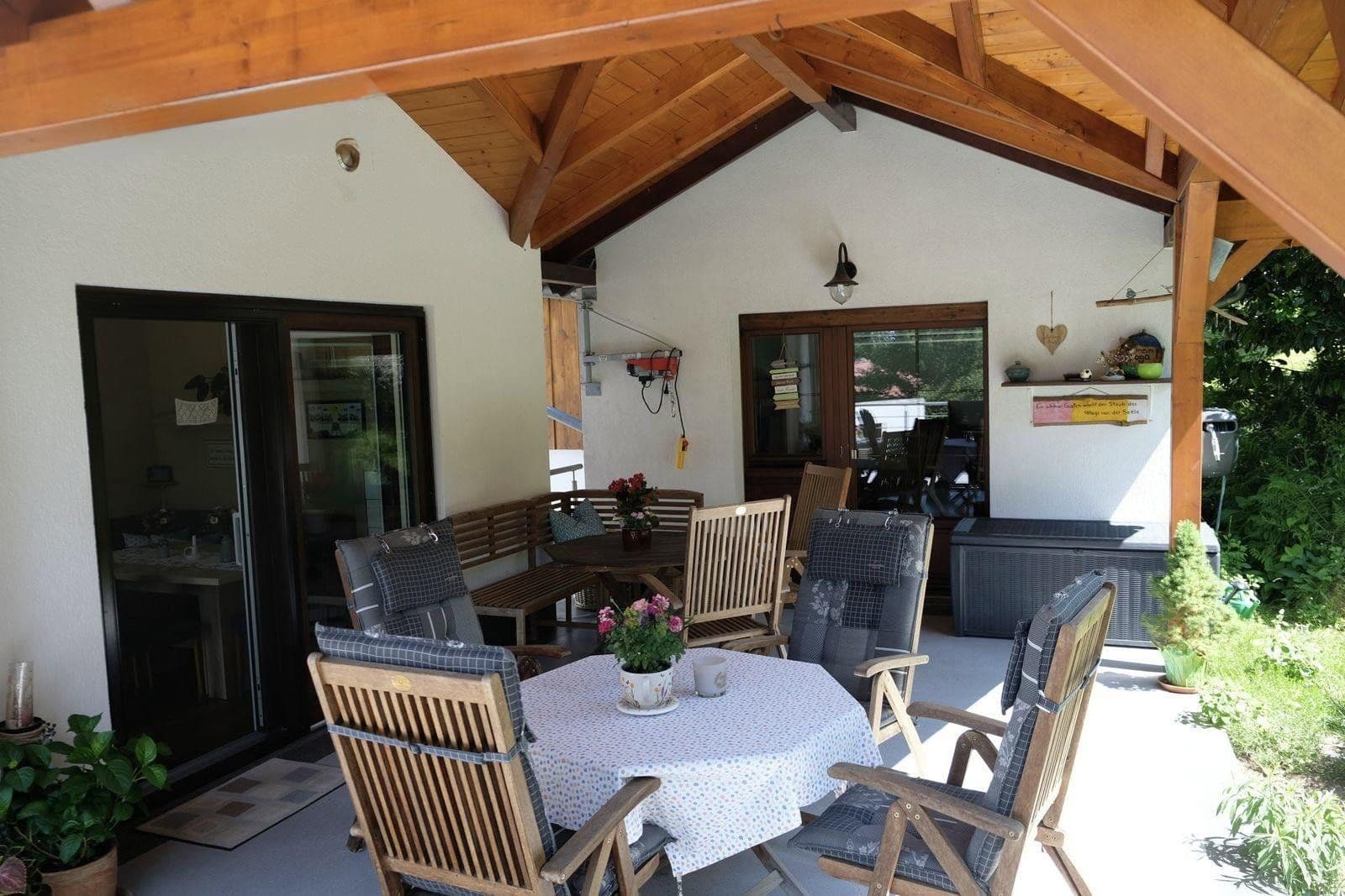 Prodej domu 242 m², pozemek 3.066 m², Claußnitz, Sasko Prodej domu 242 m², pozemek 3.066 m², Claußnitz, Sasko