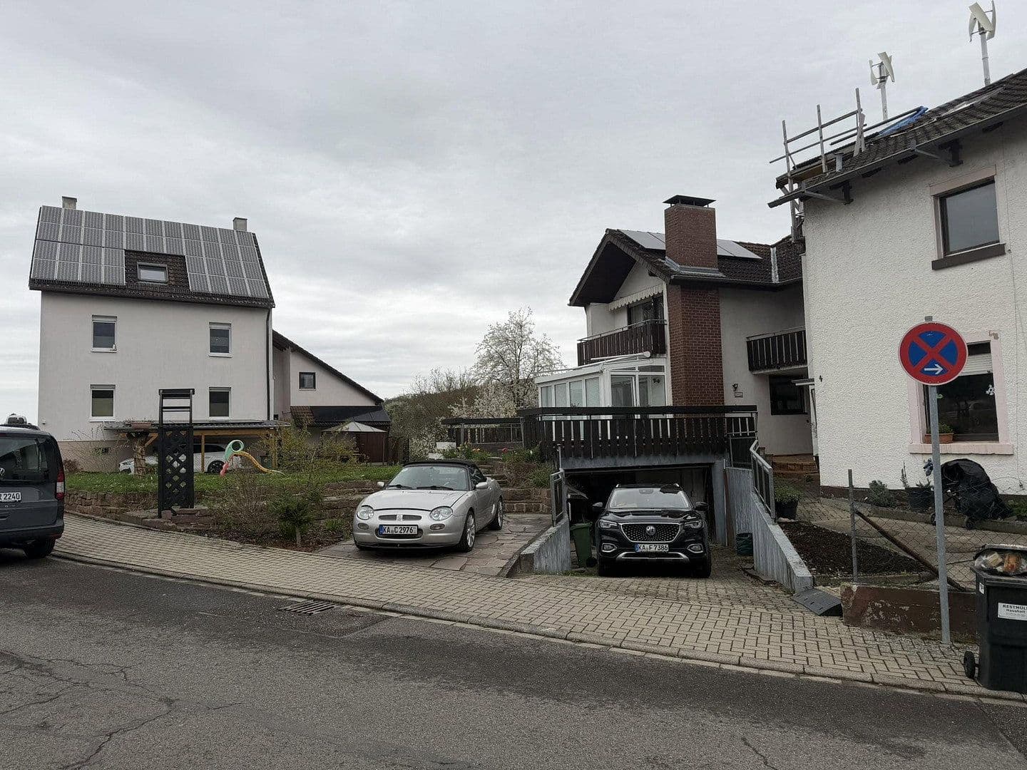 Prodej domu 160 m², pozemek 263 m², Bergstr. 4a, Pfinztal, Bádensko-Württembersko Prodej domu 160 m², pozemek 263 m², Bergstr. 4a, Pfinztal, Bádensko-Württembersko