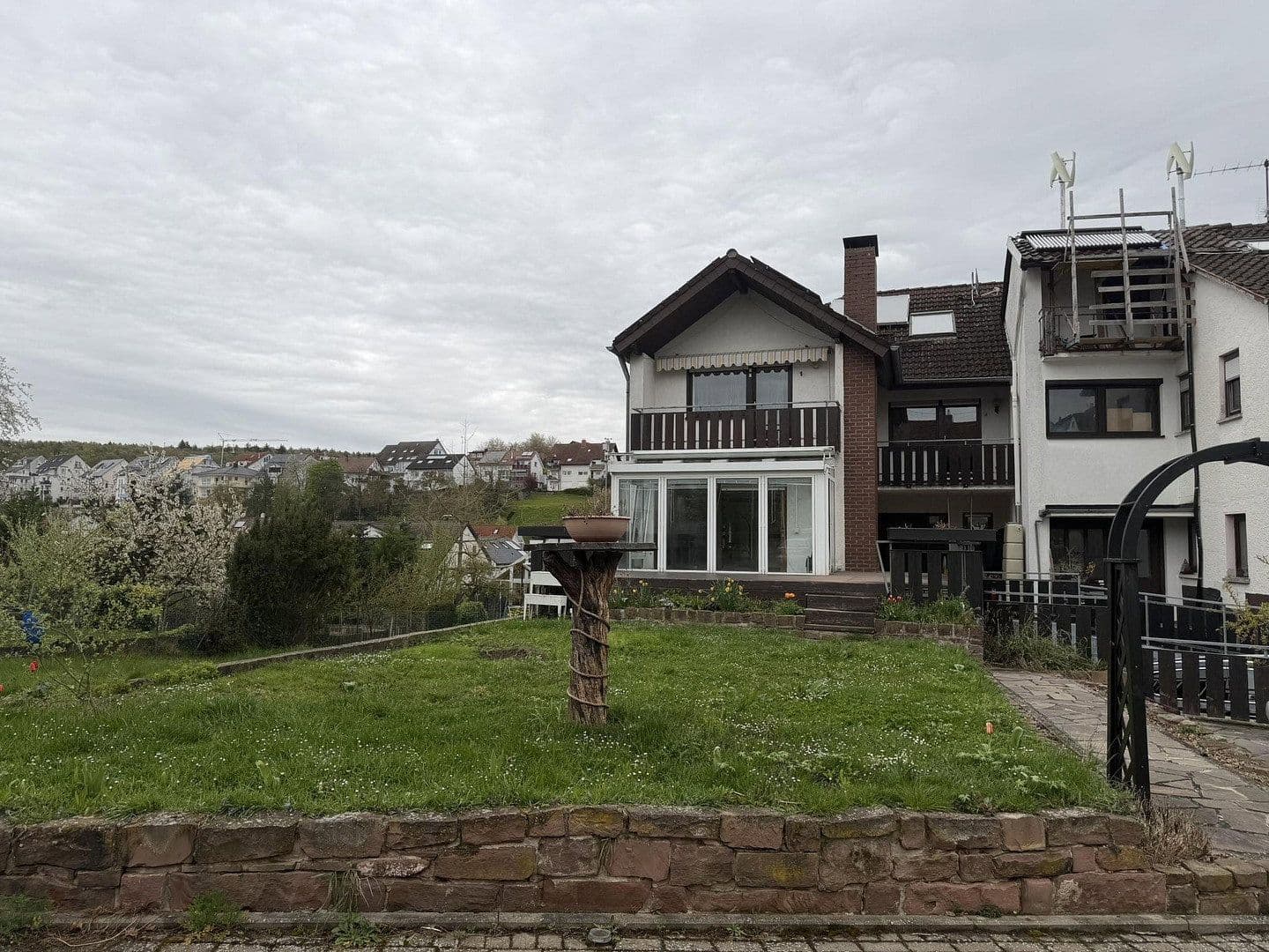 Prodej domu 160 m², pozemek 263 m², Bergstr. 4a, Pfinztal, Bádensko-Württembersko Prodej domu 160 m², pozemek 263 m², Bergstr. 4a, Pfinztal, Bádensko-Württembersko