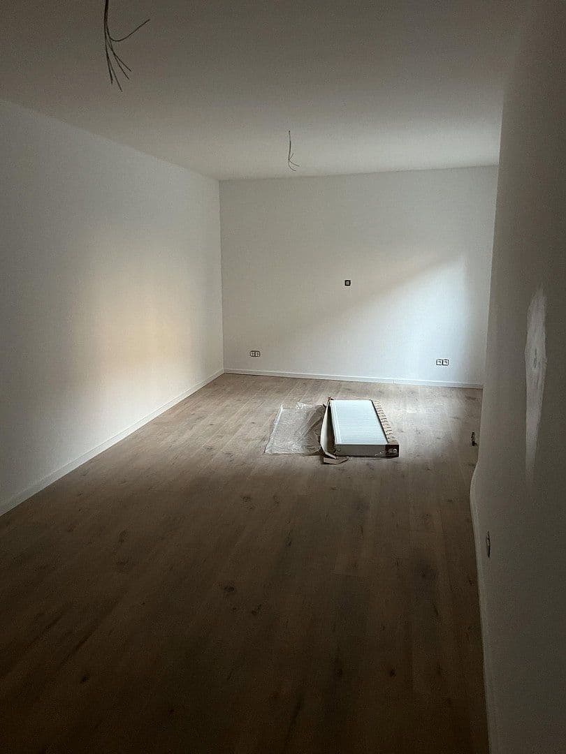 Pronájem bytu 2+1 60 m², Schulenburger Landstr 55, Hannover, Dolní Sasko Pronájem bytu 2+1 60 m², Schulenburger Landstr 55, Hannover, Dolní Sasko