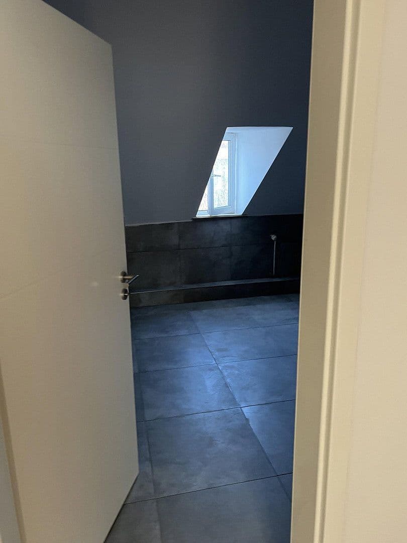 Pronájem bytu 2+1 60 m², Schulenburger Landstr 55, Hannover, Dolní Sasko Pronájem bytu 2+1 60 m², Schulenburger Landstr 55, Hannover, Dolní Sasko