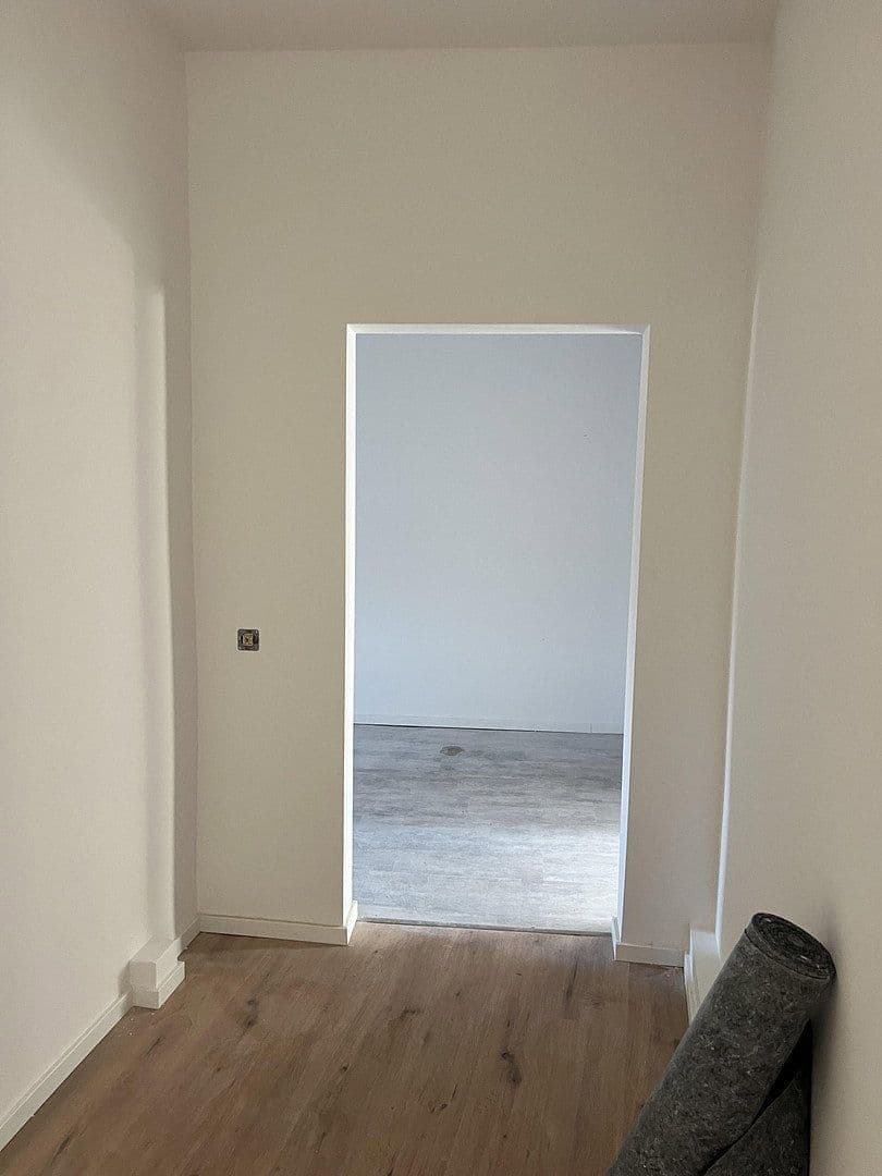 Pronájem bytu 2+1 60 m², Schulenburger Landstr 55, Hannover, Dolní Sasko Pronájem bytu 2+1 60 m², Schulenburger Landstr 55, Hannover, Dolní Sasko
