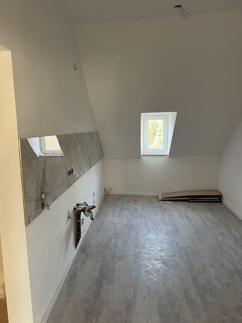 Pronájem bytu 2+1 60 m², Schulenburger Landstr 55, Hannover, Dolní Sasko Pronájem bytu 2+1 60 m², Schulenburger Landstr 55, Hannover, Dolní Sasko