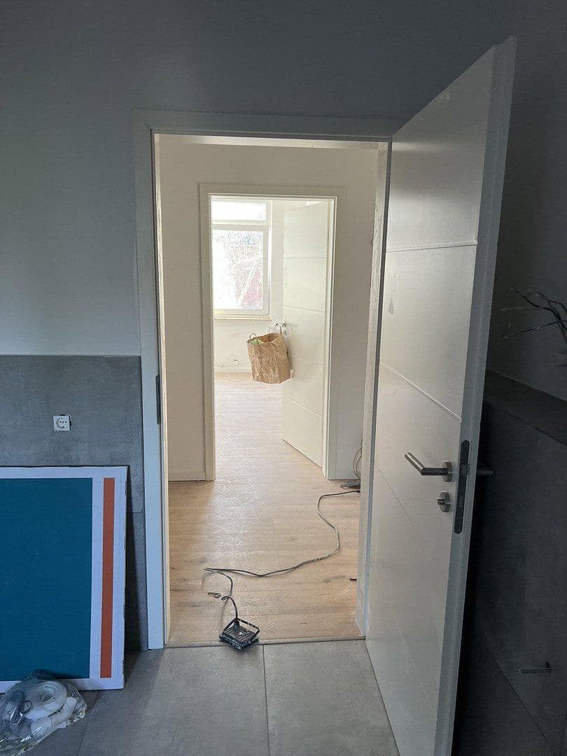 Pronájem bytu 2+1 60 m², Schulenburger Landstr 55, Hannover, Dolní Sasko Pronájem bytu 2+1 60 m², Schulenburger Landstr 55, Hannover, Dolní Sasko