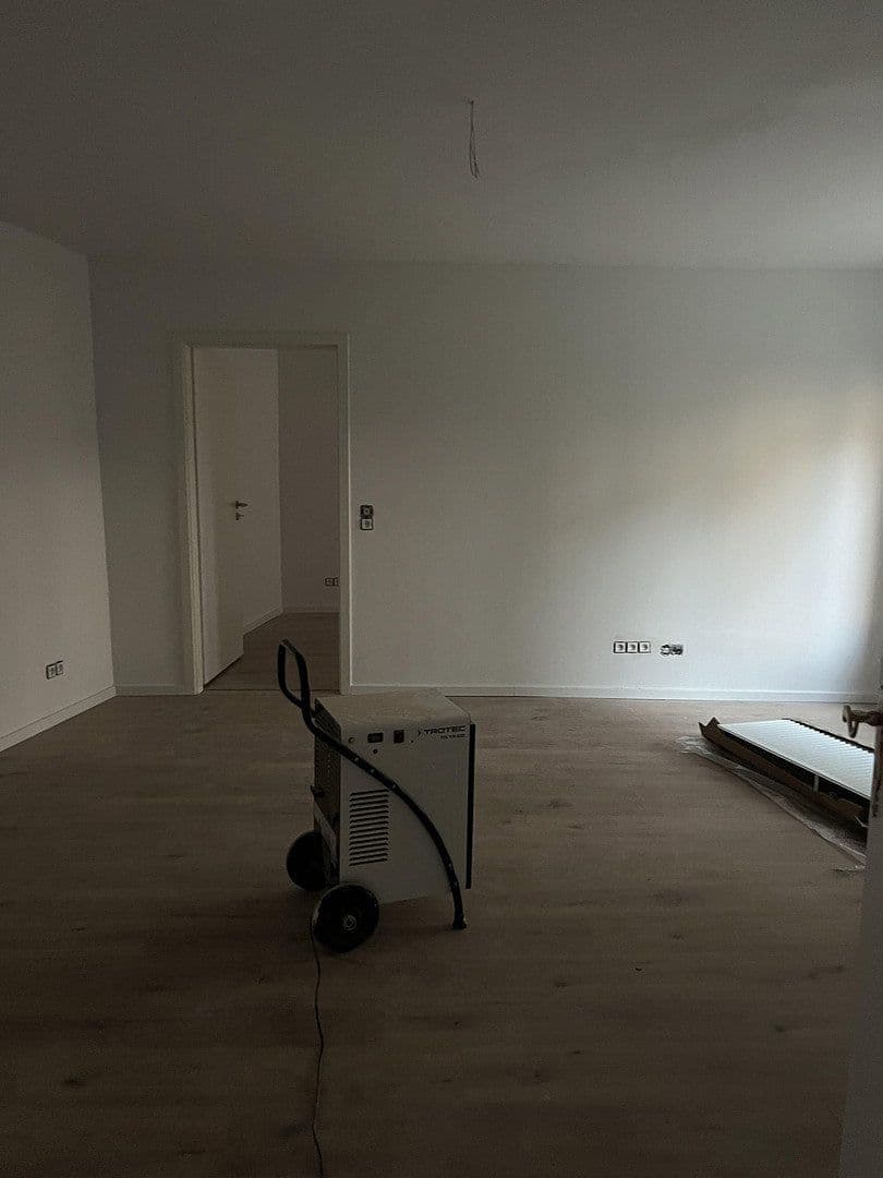 Pronájem bytu 2+1 60 m², Schulenburger Landstr 55, Hannover, Dolní Sasko Pronájem bytu 2+1 60 m², Schulenburger Landstr 55, Hannover, Dolní Sasko