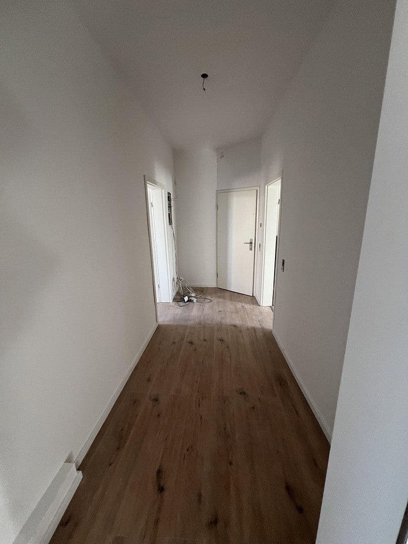 Pronájem bytu 2+1 60 m², Schulenburger Landstr 55, Hannover, Dolní Sasko Pronájem bytu 2+1 60 m², Schulenburger Landstr 55, Hannover, Dolní Sasko