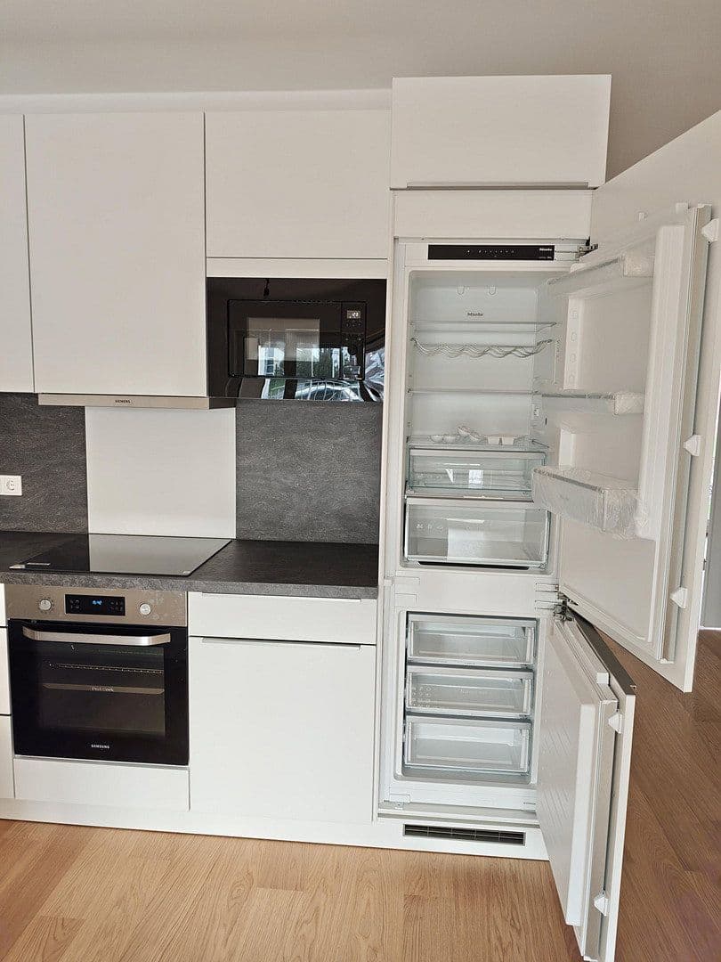 Pronájem bytu 4+1 93 m², Donnersbergring 4, Darmstadt, Hessen Pronájem bytu 4+1 93 m², Donnersbergring 4, Darmstadt, Hessen