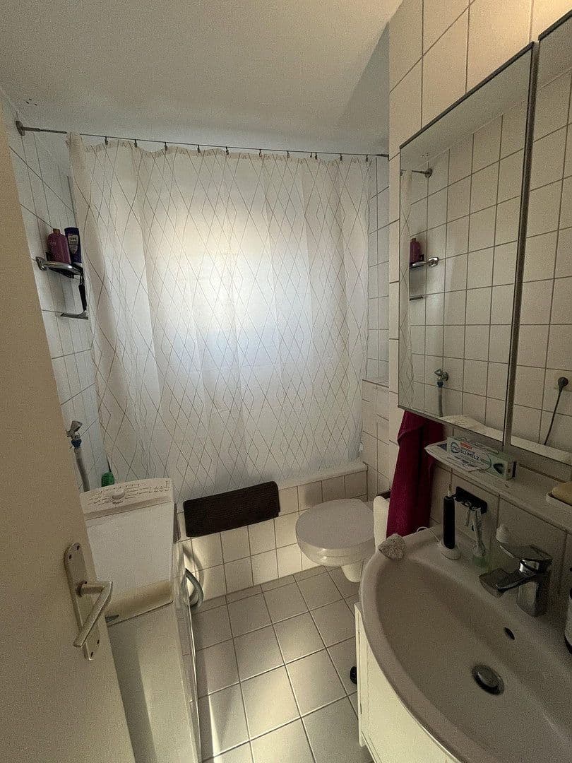 Pronájem bytu 3+1 62 m², Georg-Friedrich-Str. 7, Karlsruhe, Bádensko-Württembersko Pronájem bytu 3+1 62 m², Georg-Friedrich-Str. 7, Karlsruhe, Bádensko-Württembersko