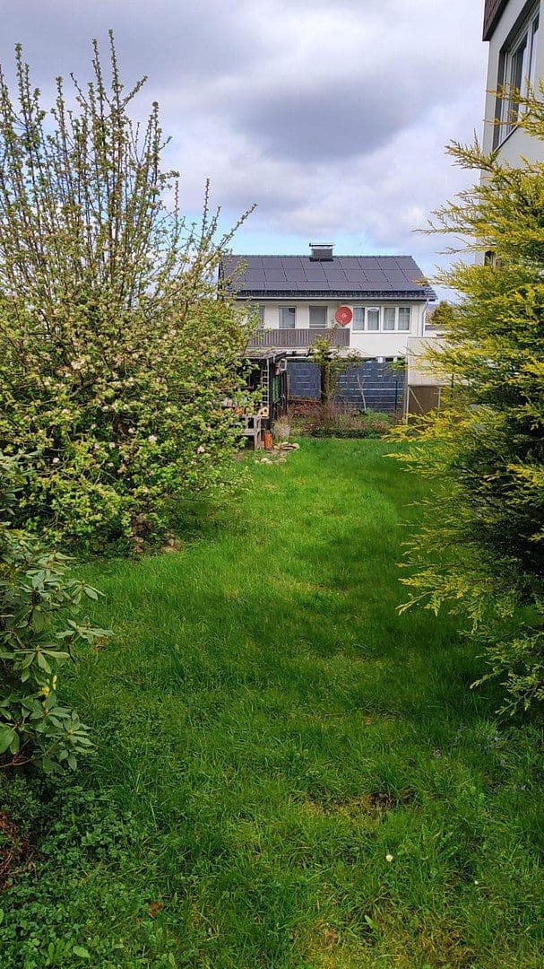 Prodej domu 112 m², pozemek 473 m², Lemgo, Severní Porýní-Vestfálsko Prodej domu 112 m², pozemek 473 m², Lemgo, Severní Porýní-Vestfálsko