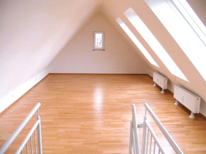 Pronájem bytu 5+1 125 m², Fuggerstr. 34, Waiblingen, Bádensko-Württembersko Pronájem bytu 5+1 125 m², Fuggerstr. 34, Waiblingen, Bádensko-Württembersko