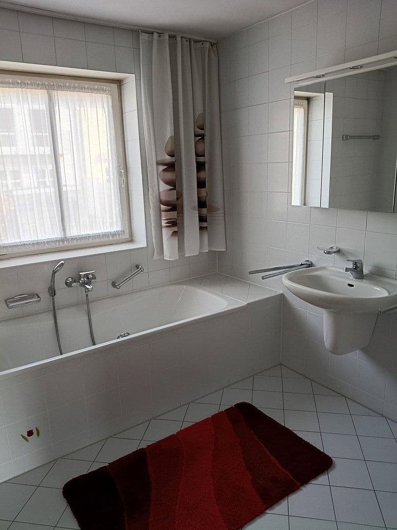 Prodej domu 146 m², pozemek 160 m², Alte Poststraße 27, Hohenkammer, Bavorsko Prodej domu 146 m², pozemek 160 m², Alte Poststraße 27, Hohenkammer, Bavorsko