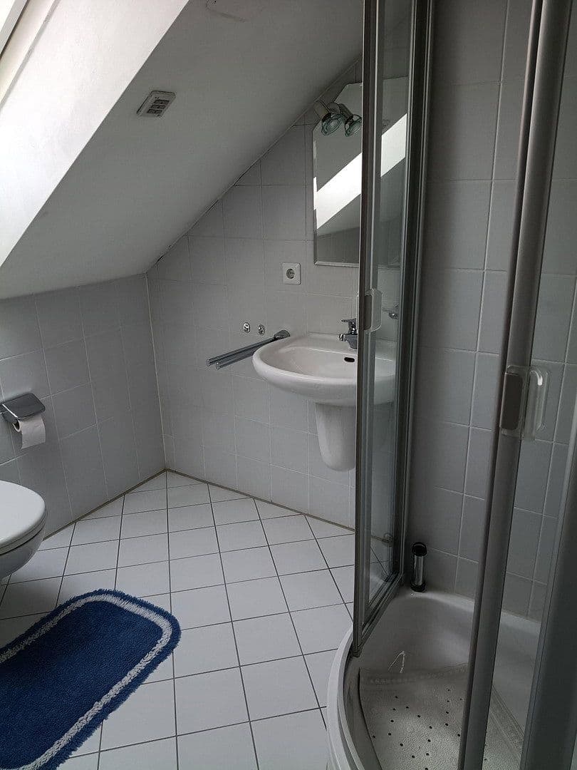 Prodej domu 146 m², pozemek 160 m², Alte Poststraße 27, Hohenkammer, Bavorsko Prodej domu 146 m², pozemek 160 m², Alte Poststraße 27, Hohenkammer, Bavorsko