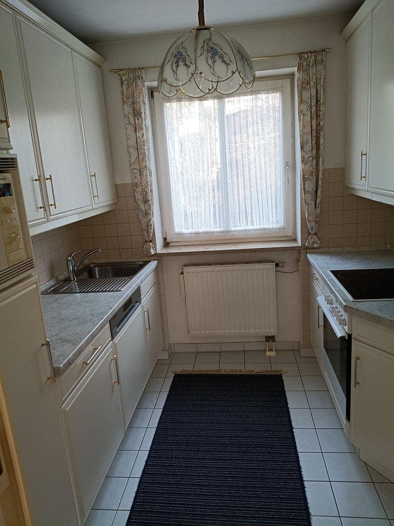 Prodej domu 146 m², pozemek 160 m², Alte Poststraße 27, Hohenkammer, Bavorsko Prodej domu 146 m², pozemek 160 m², Alte Poststraße 27, Hohenkammer, Bavorsko