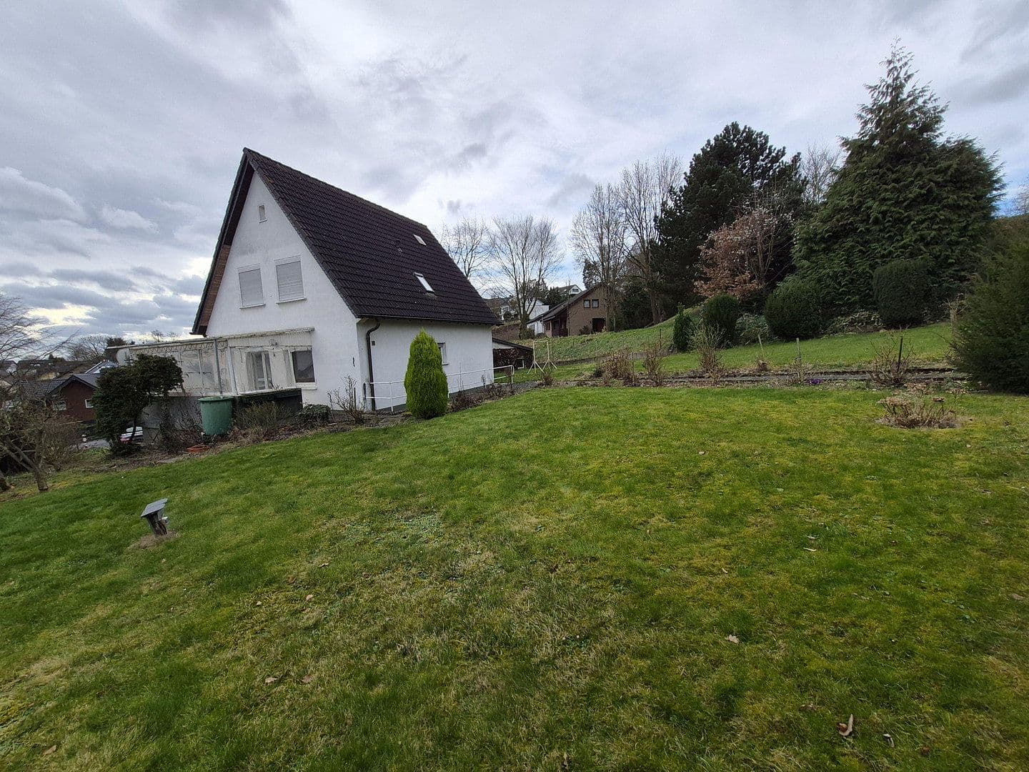 Prodej domu 110 m², pozemek 810 m², Bornheim, Severní Porýní-Vestfálsko Prodej domu 110 m², pozemek 810 m², Bornheim, Severní Porýní-Vestfálsko