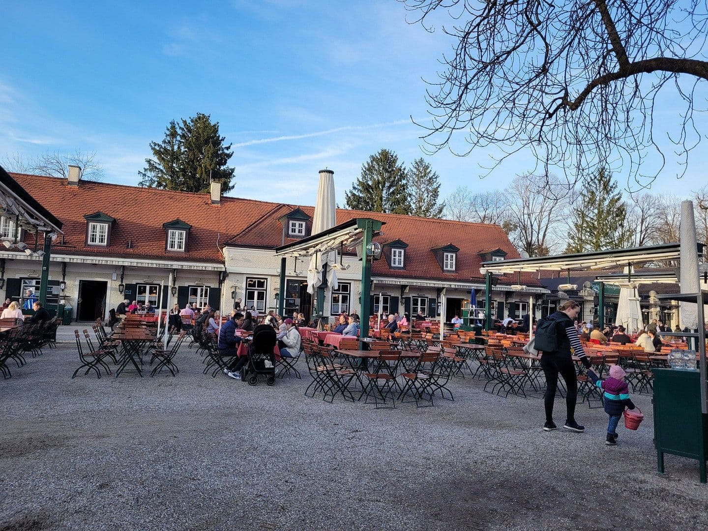 Prodej bytu 3+1 86 m², Eisnergutbogen 35, München, Bavorsko Prodej bytu 3+1 86 m², Eisnergutbogen 35, München, Bavorsko