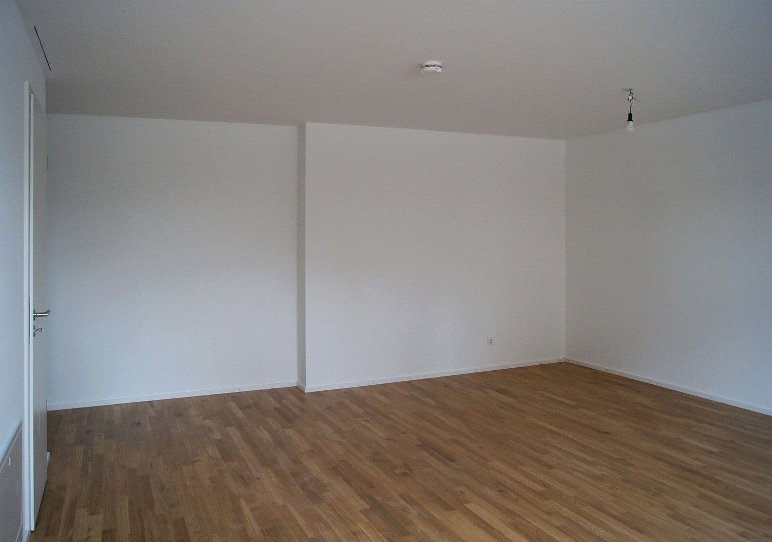Pronájem bytu 2+1 69 m², Richard-Tauber-Straße 3, München, Bavorsko Pronájem bytu 2+1 69 m², Richard-Tauber-Straße 3, München, Bavorsko