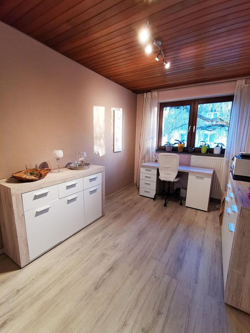 Prodej domu 144 m², pozemek 870 m², Josef-Steins-Straße 72, Dormagen, Severní Porýní-Vestfálsko Prodej domu 144 m², pozemek 870 m², Josef-Steins-Straße 72, Dormagen, Severní Porýní-Vestfálsko