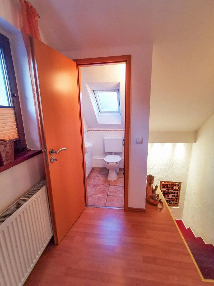 Prodej domu 144 m², pozemek 870 m², Josef-Steins-Straße 72, Dormagen, Severní Porýní-Vestfálsko Prodej domu 144 m², pozemek 870 m², Josef-Steins-Straße 72, Dormagen, Severní Porýní-Vestfálsko