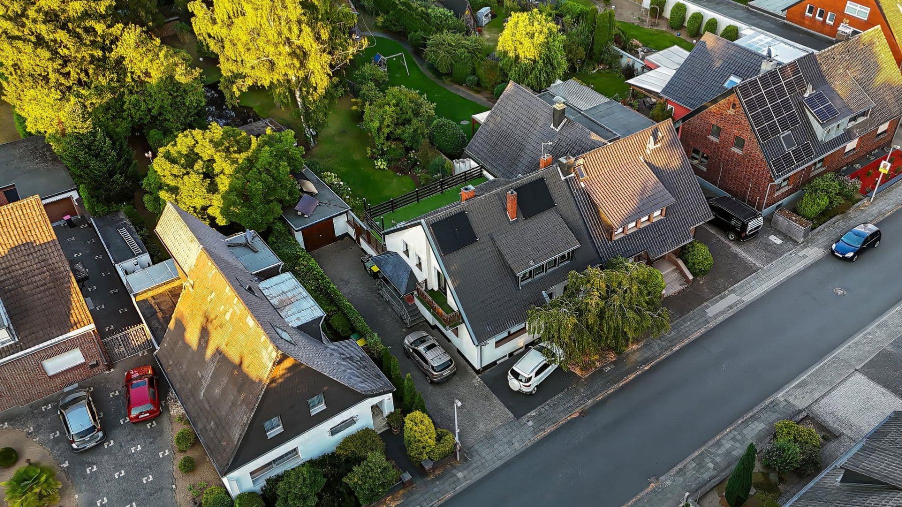 Prodej domu 144 m², pozemek 870 m², Josef-Steins-Straße 72, Dormagen, Severní Porýní-Vestfálsko Prodej domu 144 m², pozemek 870 m², Josef-Steins-Straße 72, Dormagen, Severní Porýní-Vestfálsko