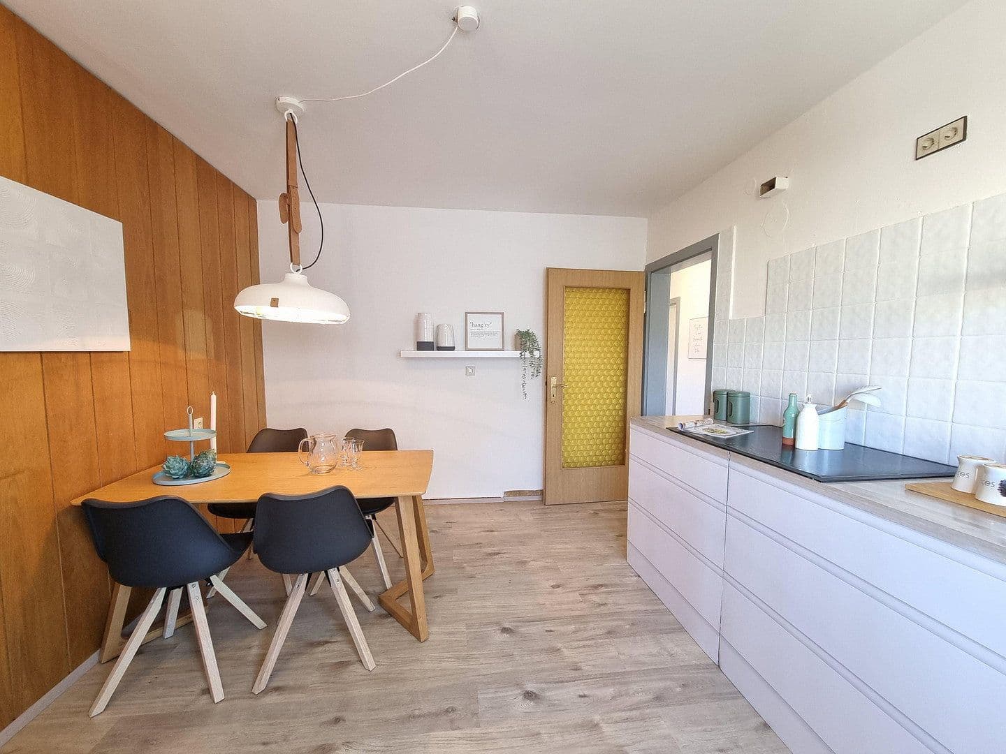 Prodej bytu 5+kk 125 m², Lessingstr. 23, Singen (Hohentwiel), Bádensko-Württembersko Prodej bytu 5+kk 125 m², Lessingstr. 23, Singen (Hohentwiel), Bádensko-Württembersko