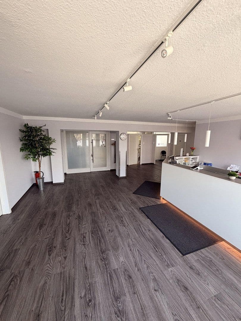 Pronájem kanceláře 170 m², Bismarckstraße 4, Pinneberg, Šlesvicko-Holštýnsko Pronájem kanceláře 170 m², Bismarckstraße 4, Pinneberg, Šlesvicko-Holštýnsko