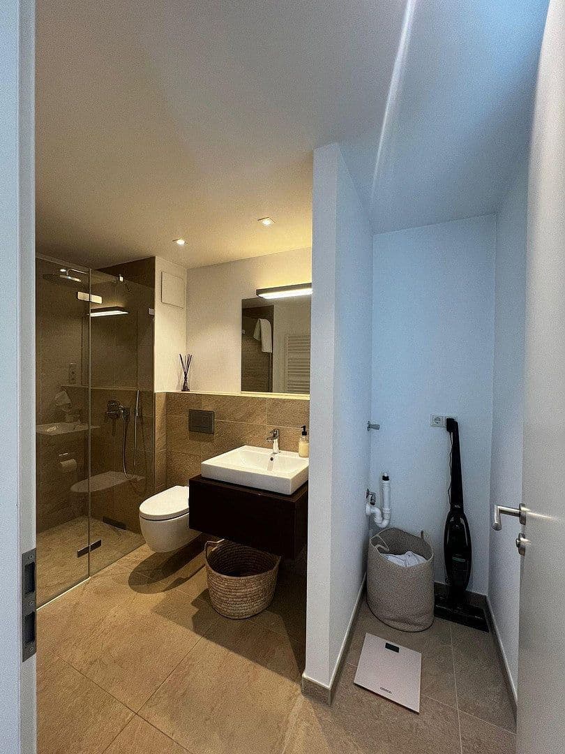 Pronájem bytu 2+1 50 m², Schweiggerstr. 9, Nürnberg, Bavorsko Pronájem bytu 2+1 50 m², Schweiggerstr. 9, Nürnberg, Bavorsko