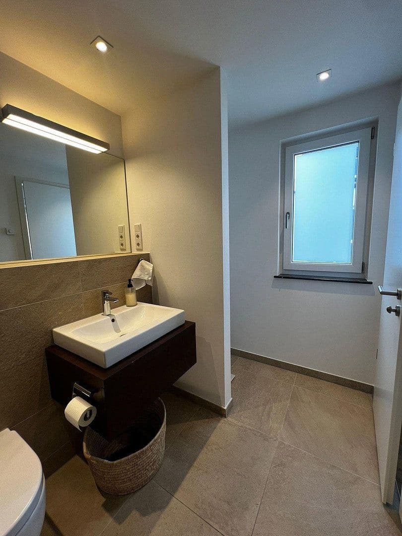 Pronájem bytu 2+1 50 m², Schweiggerstr. 9, Nürnberg, Bavorsko Pronájem bytu 2+1 50 m², Schweiggerstr. 9, Nürnberg, Bavorsko