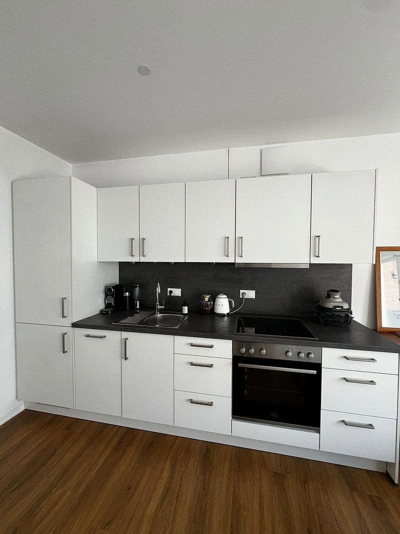 Pronájem bytu 2+1 50 m², Schweiggerstr. 9, Nürnberg, Bavorsko Pronájem bytu 2+1 50 m², Schweiggerstr. 9, Nürnberg, Bavorsko