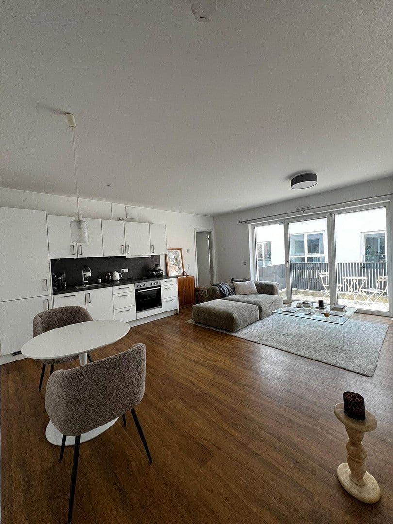 Pronájem bytu 2+1 50 m², Schweiggerstr. 9, Nürnberg, Bavorsko Pronájem bytu 2+1 50 m², Schweiggerstr. 9, Nürnberg, Bavorsko