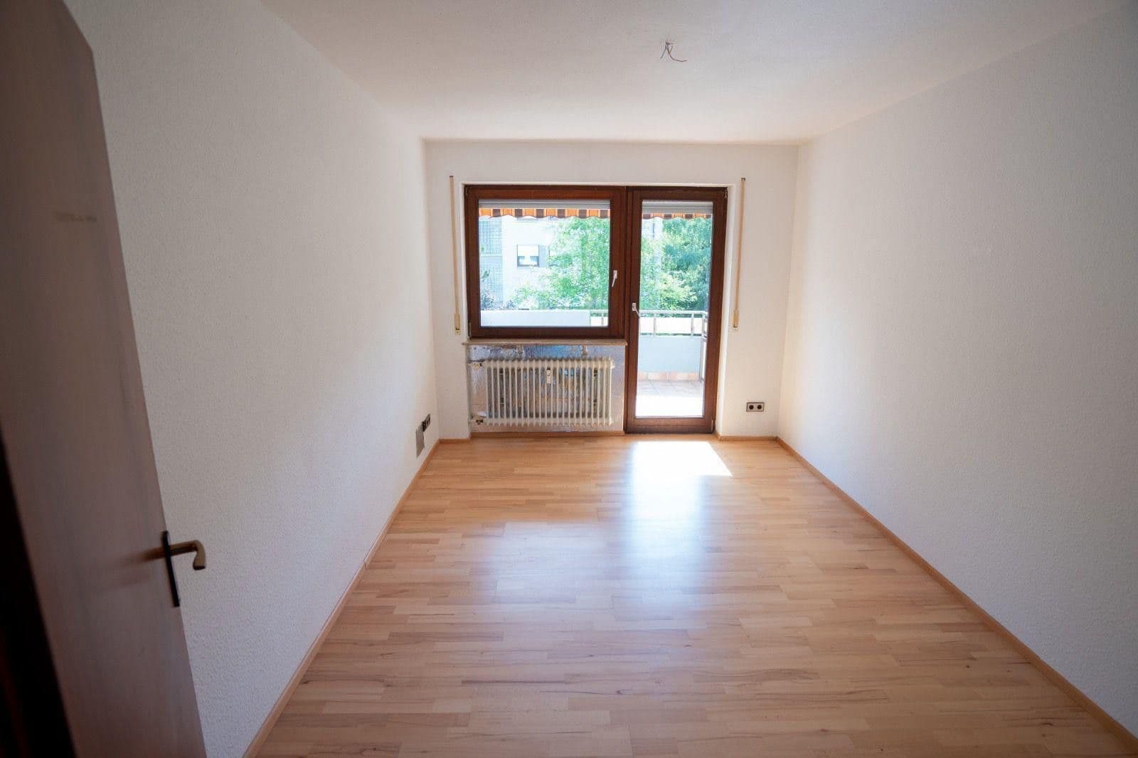 Prodej bytu 4+1 100 m², Blauenstraße 17, Singen (Hohentwiel), Bádensko-Württembersko Prodej bytu 4+1 100 m², Blauenstraße 17, Singen (Hohentwiel), Bádensko-Württembersko